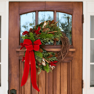 fresh magnolia holiday wreath (preorder for week of november 17) - houseoflilac