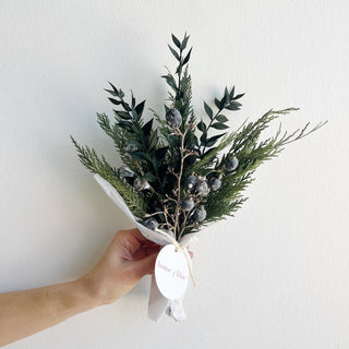 classic holiday dried flower wraps