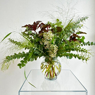 small seasonal fresh flower arrangement subscription