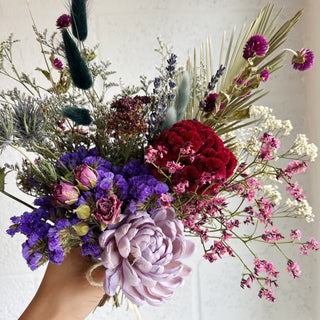 medium dried flower arrangement - houseoflilac