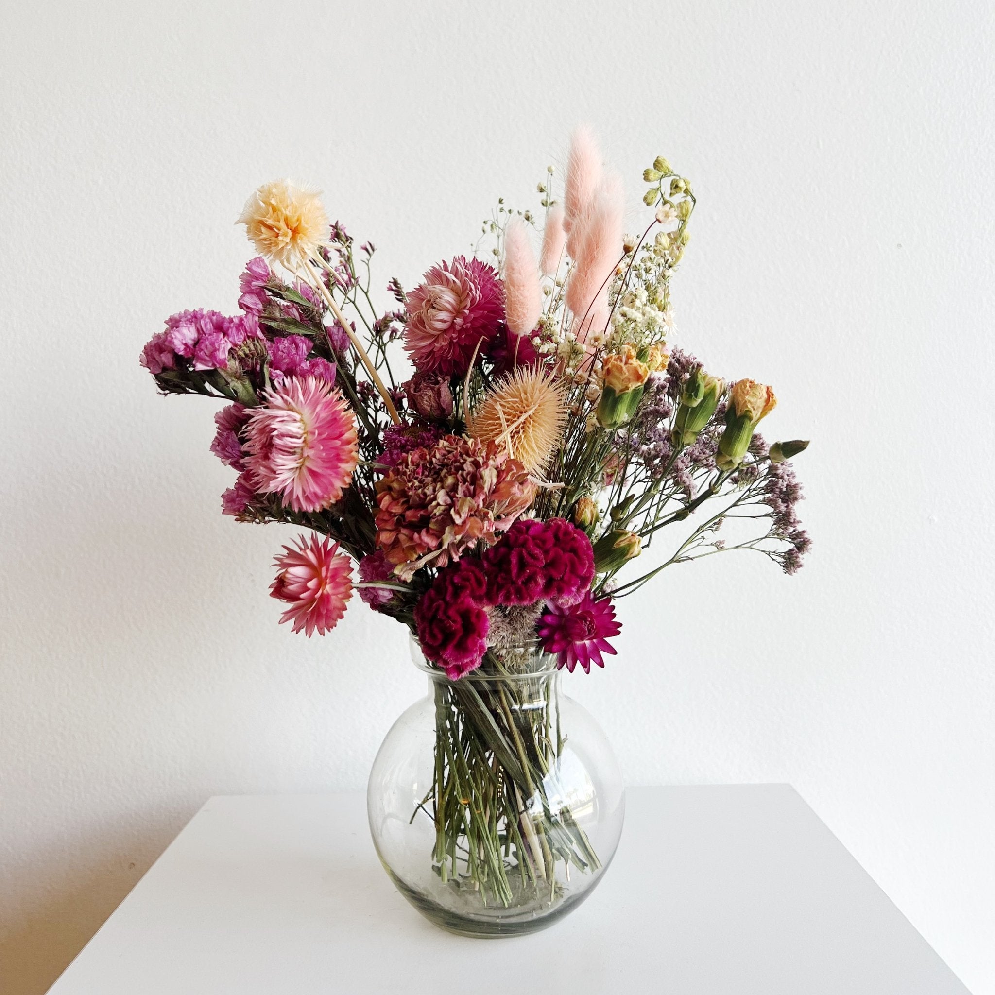 small dried flower arrangement – houseoflilac